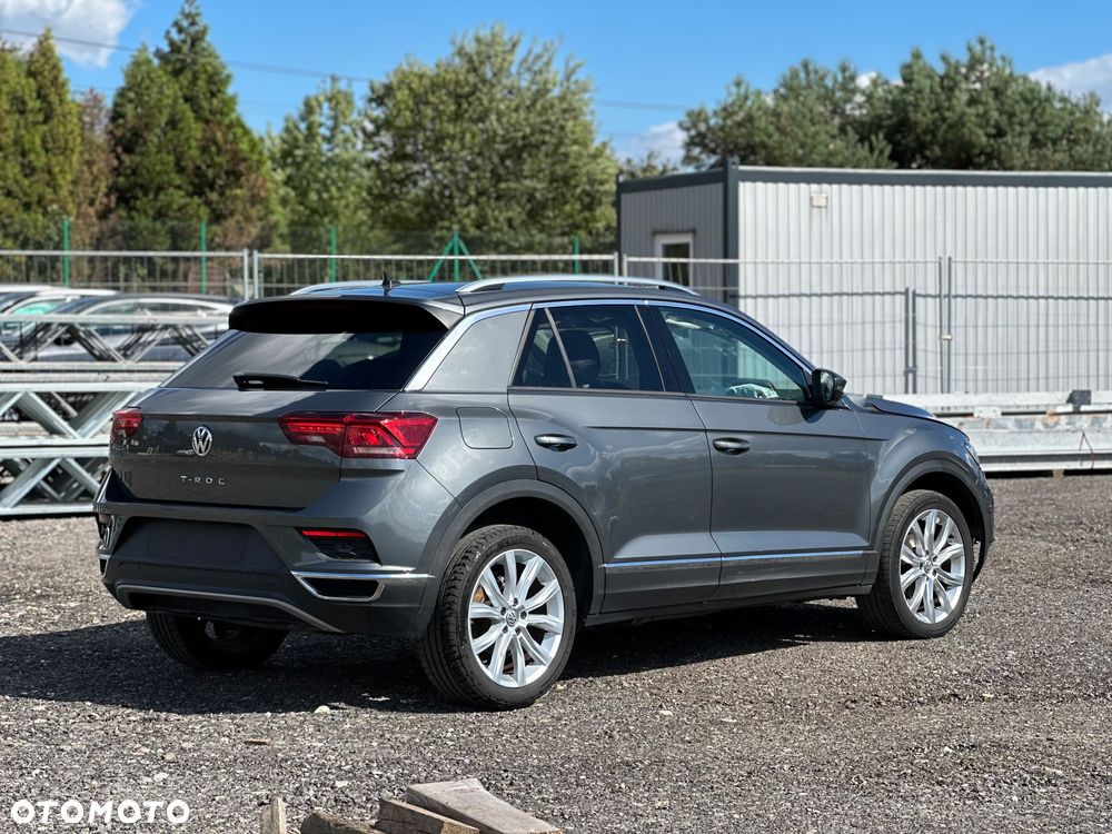 Volkswagen T-Roc - 10