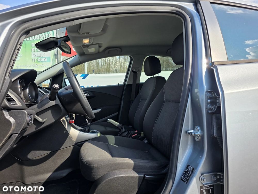 Opel Astra 1.4 Turbo - 8