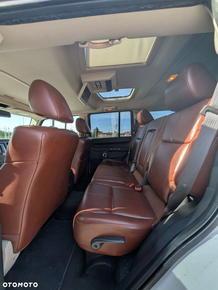 Jeep Commander 5.7 V8 Limited - 9