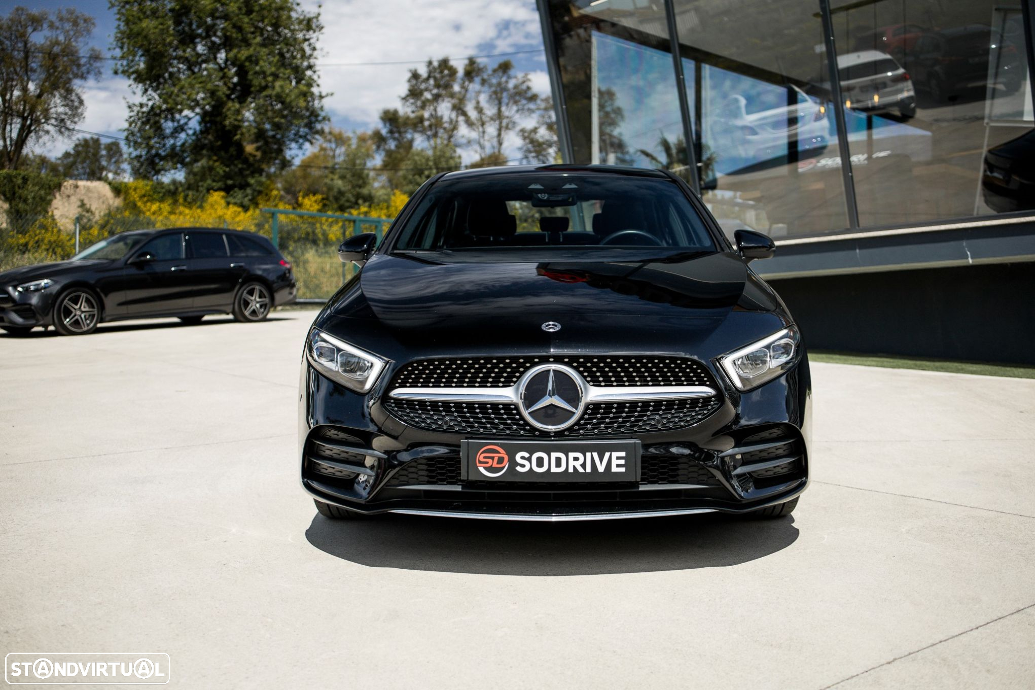 Mercedes-Benz A 250 Limousine e AMG Line - 17