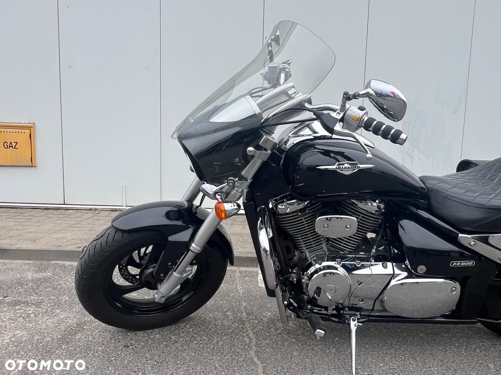 Suzuki Intruder - 3