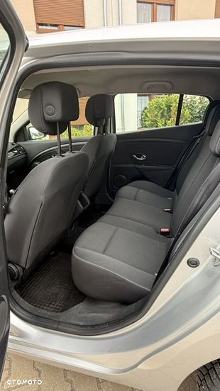 Renault Megane 2011 photo 5