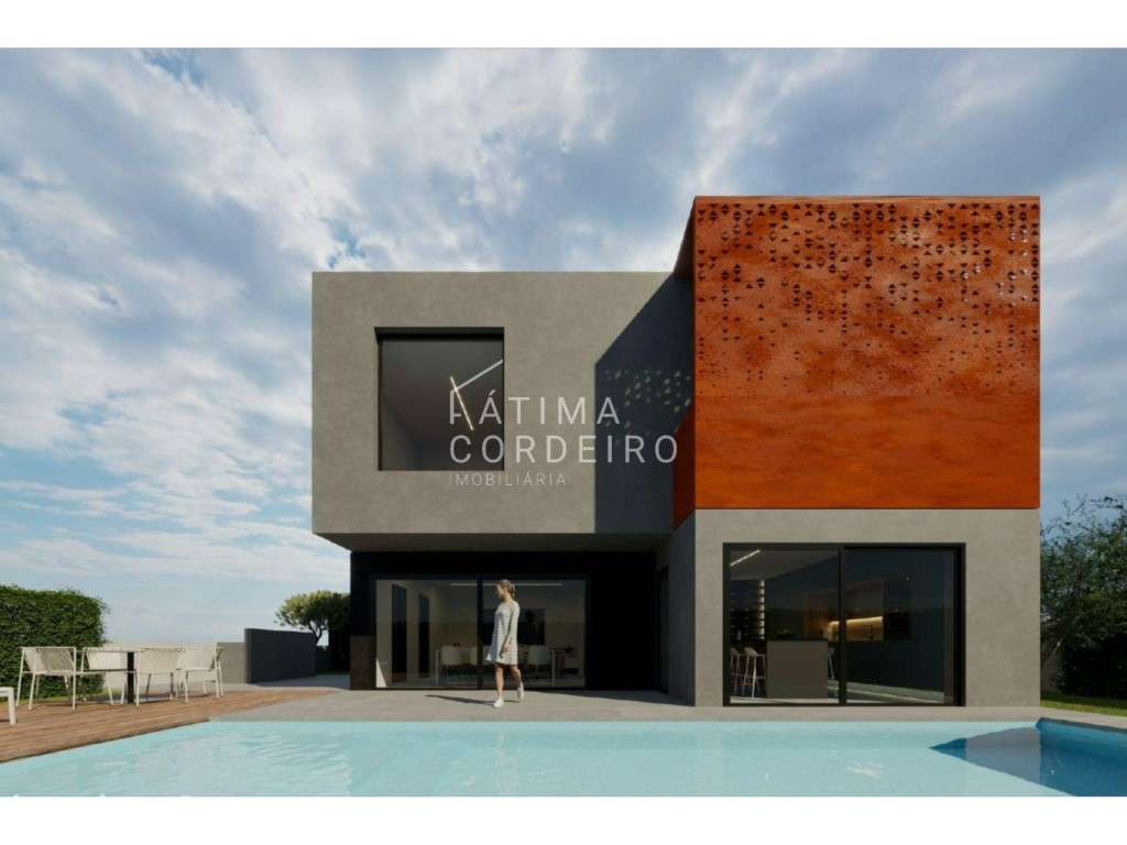 Moradia Isolada T4 com piscina e garagem situada na Aroeira - Grande imagem: 2/24