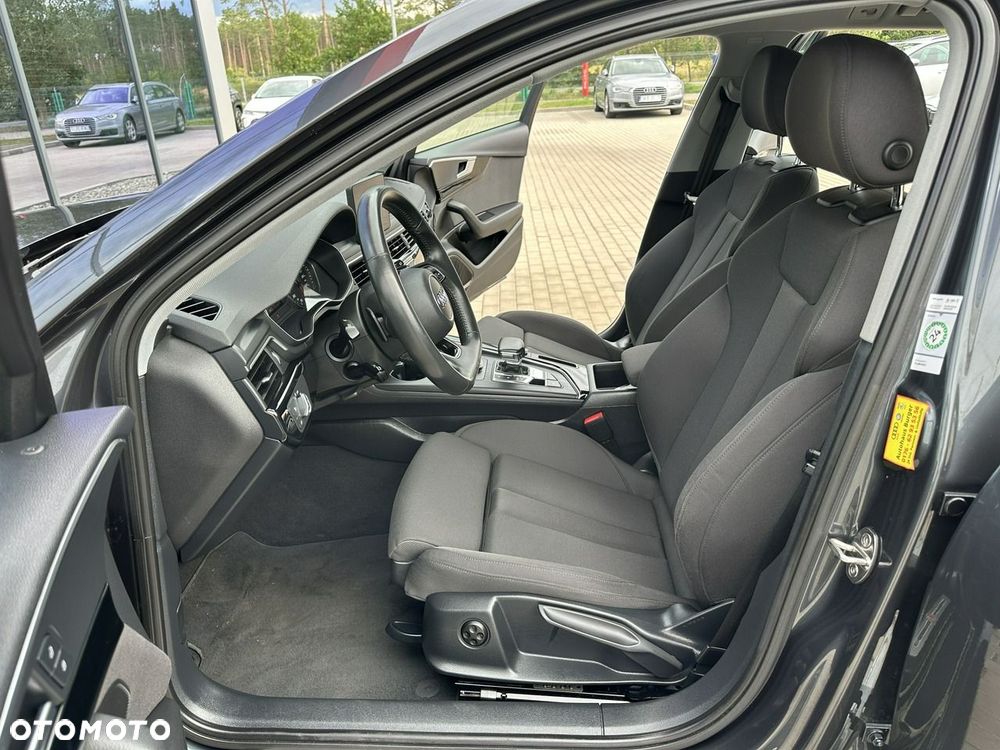 Audi A4 Avant 40 TFSI S tronic S line - 11