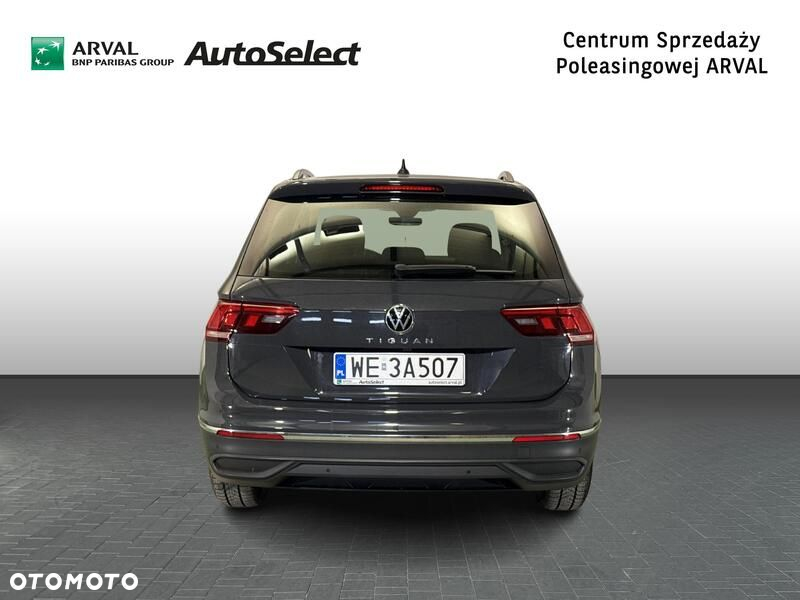 Volkswagen Tiguan - 5