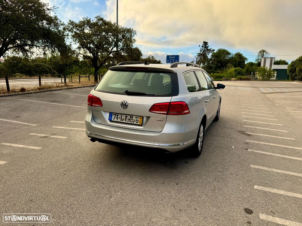 VW Passat Variant 1.6 TDI Confortline BlueMotion - 4