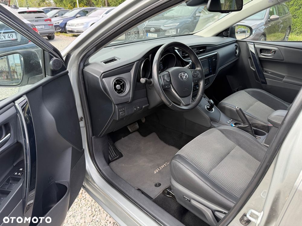 Toyota Auris - 23