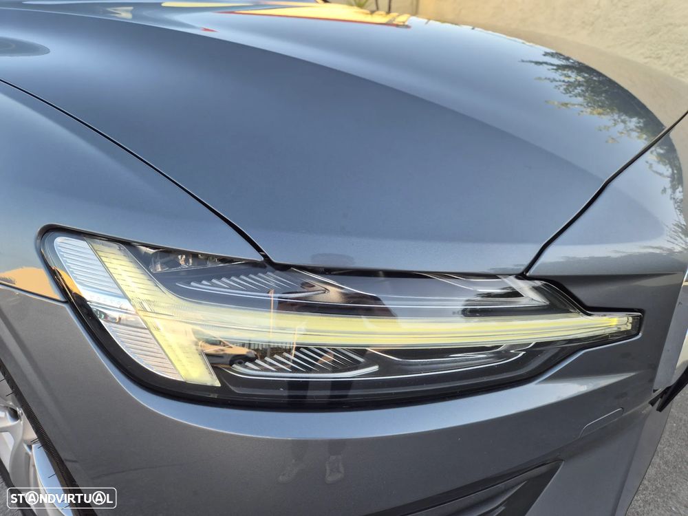 Volvo V60 2.0 D3 Momentum Plus - 12