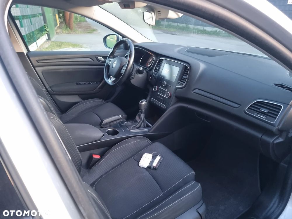 Renault Megane BLUE dCi 115 LIMITED - 17