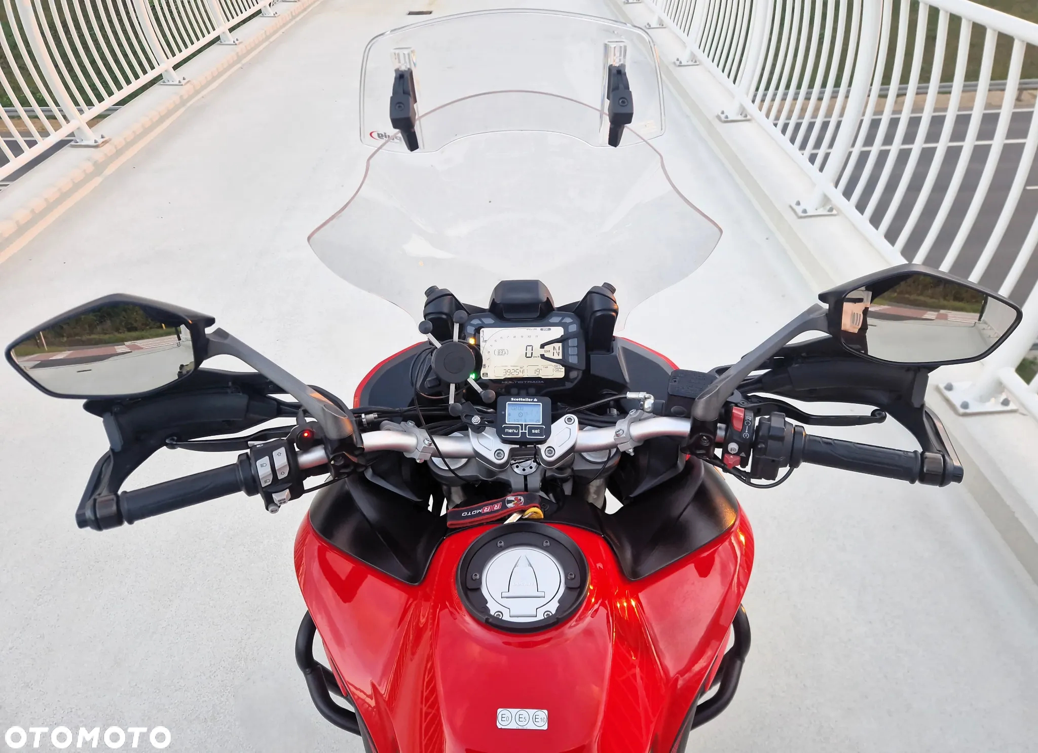 Ducati Multistrada - 16