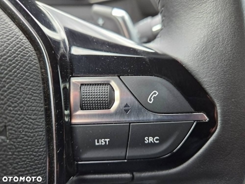 Peugeot 2008 1.2 PureTech Allure Pack S&S EAT8 - 10