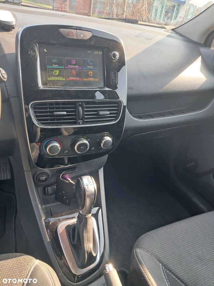 Renault Clio - 7