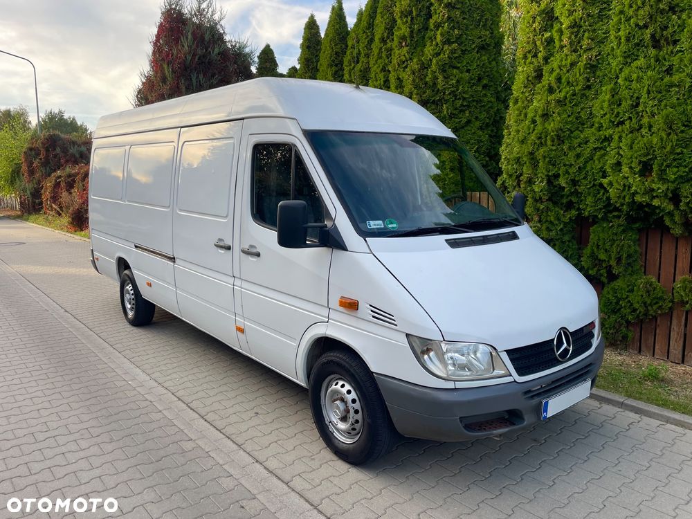 Mercedes-Benz Sprinter