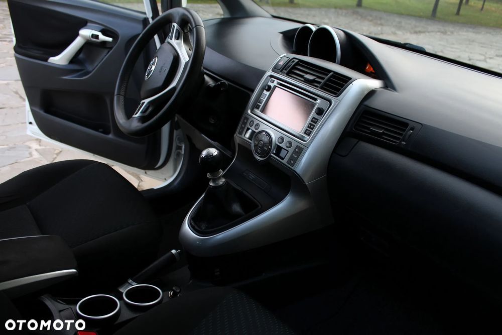 Toyota Verso 2.0 D-4D Edition - 16