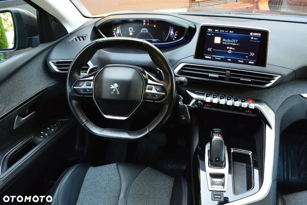 Peugeot 5008 1.6 BlueHDI Allure S&S EAT6 - 28