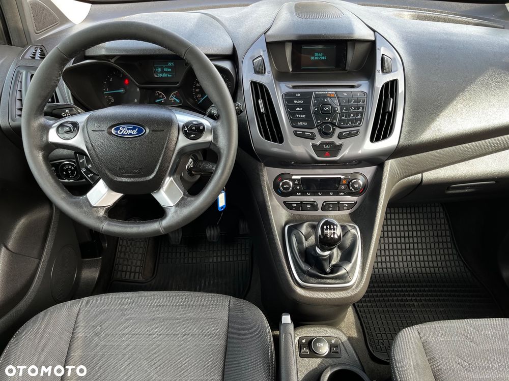 Ford Tourneo Connect Grand - 31