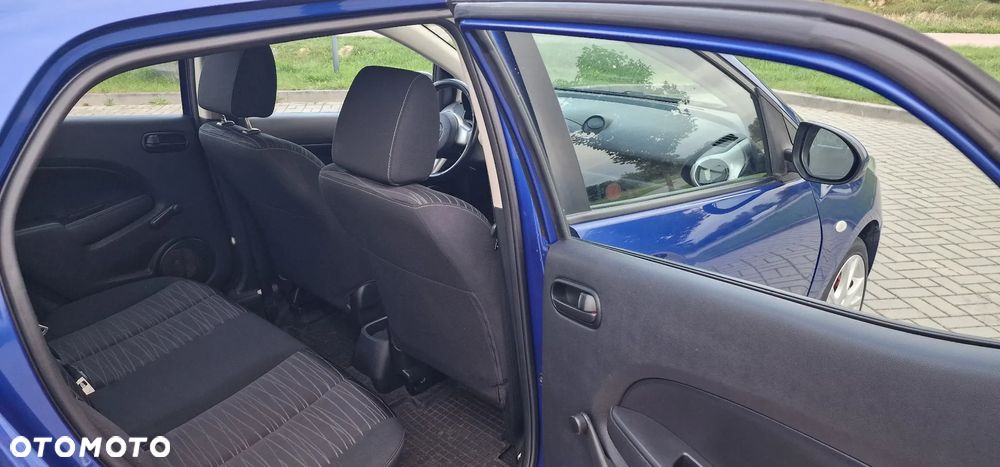 Mazda 2 - 23