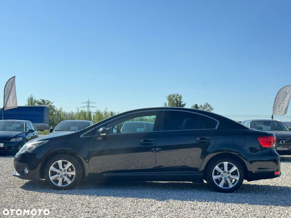 Toyota Avensis 1.8 Premium MS - 8