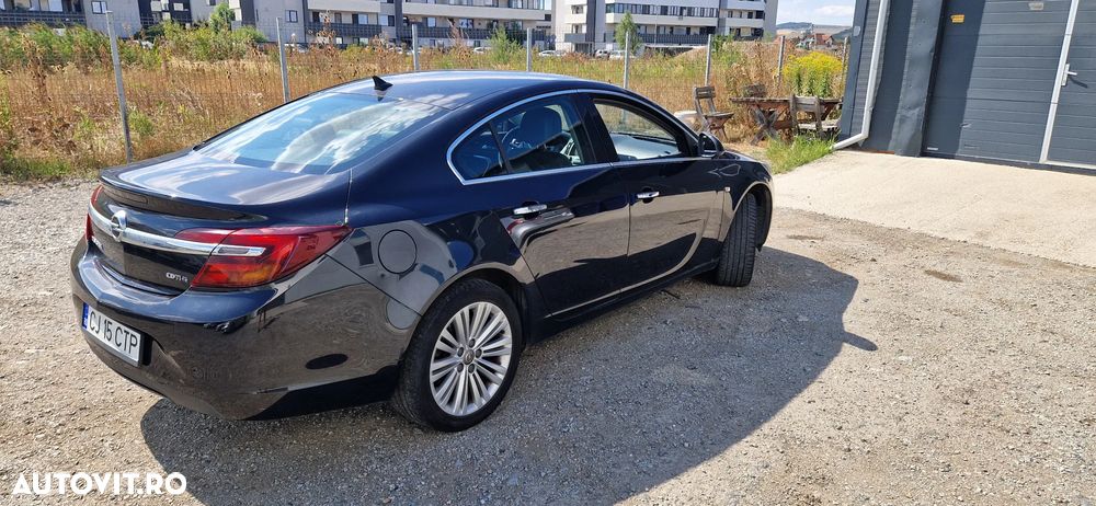 Opel Insignia 2.0 CDTI ECOTEC 4X4 Cosmo Aut. - 2