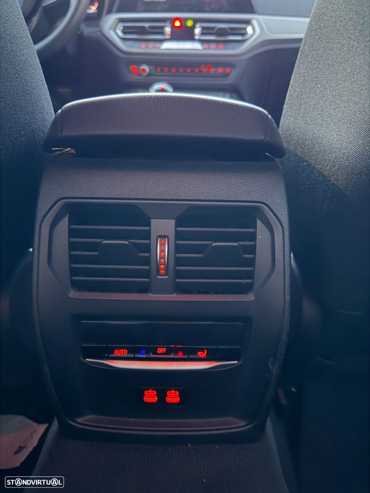 BMW 318 d Auto - 17
