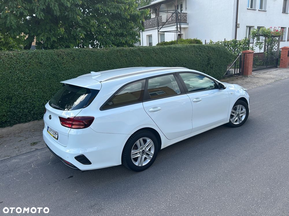 Kia Ceed 1.6 CRDi SCR L - 10