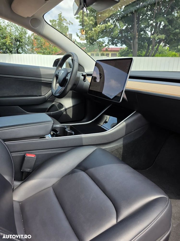 Tesla Model 3 Standard - 10