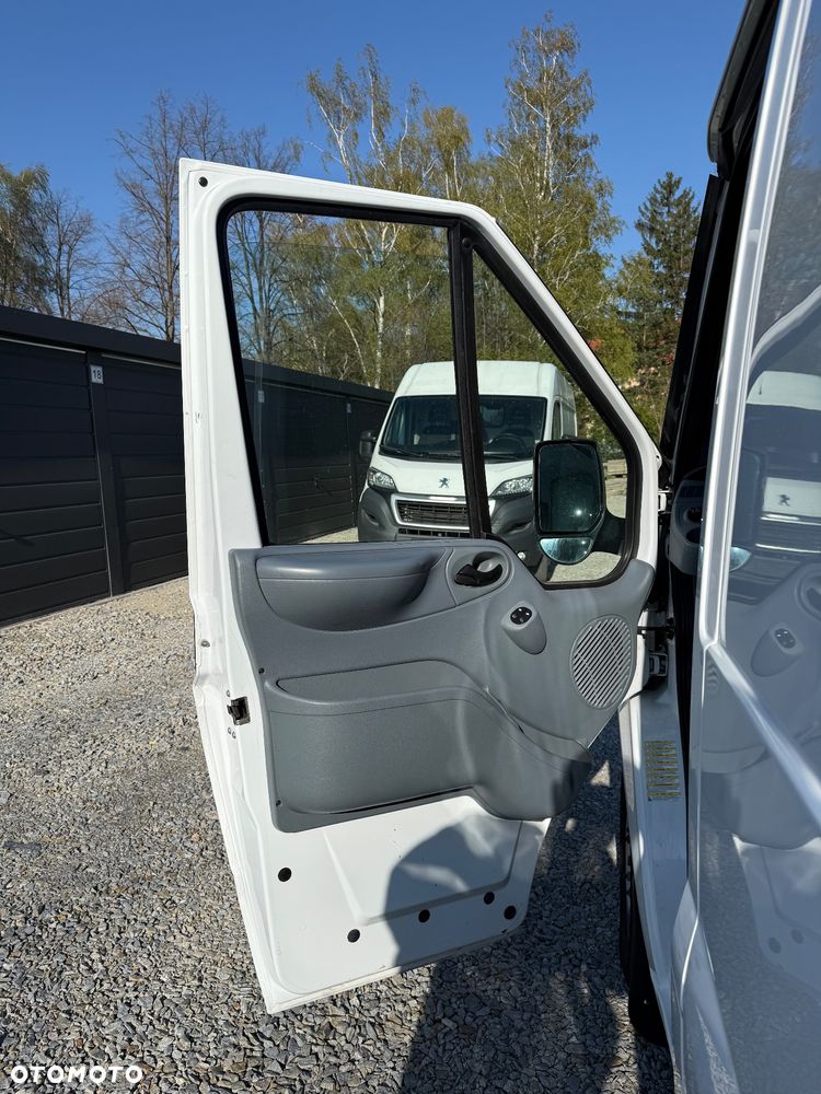 Ford Transit - 10