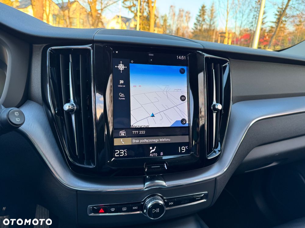 Volvo XC 60 D3 Momentum Pro - 11