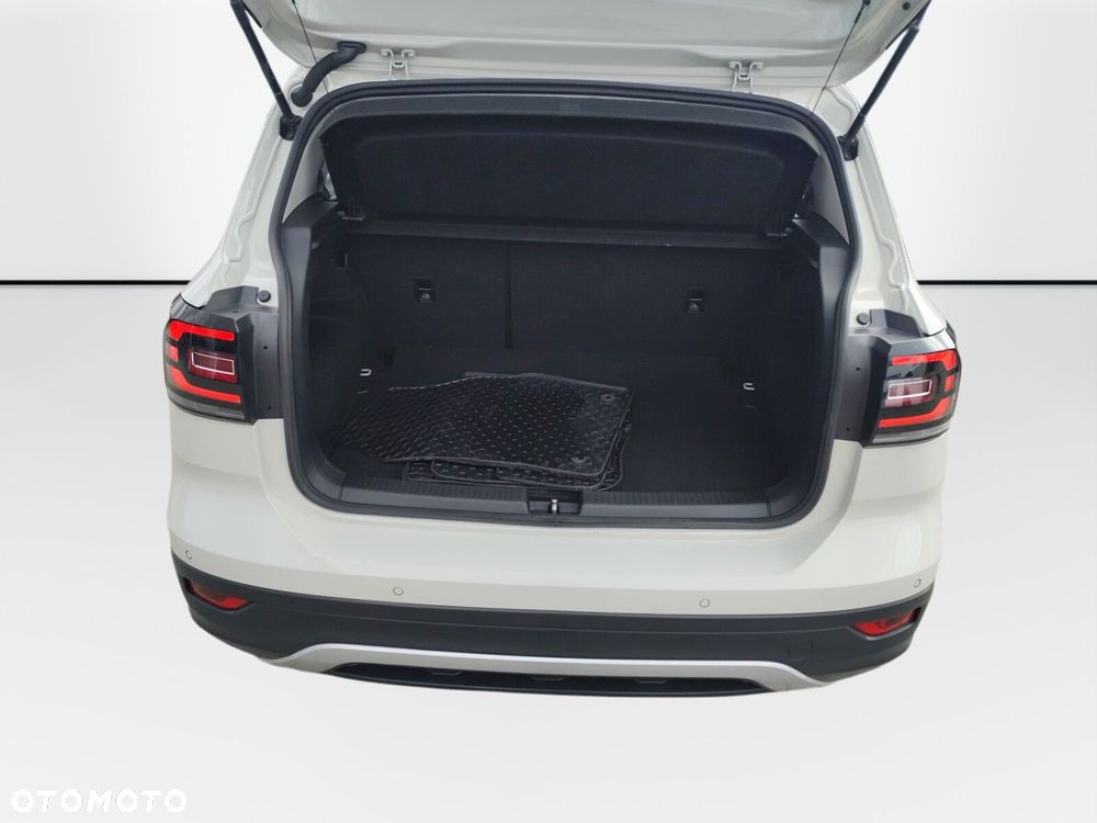 Volkswagen T-Cross - 16