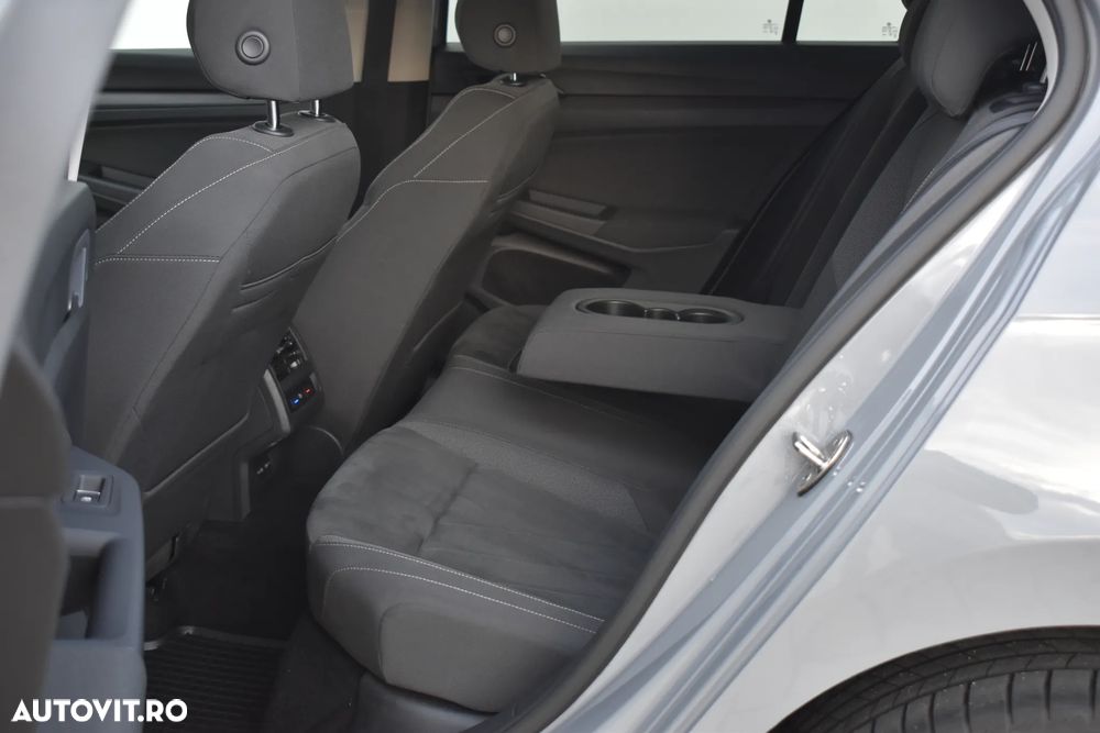 Volkswagen Golf 2.0 TDI Style - 6