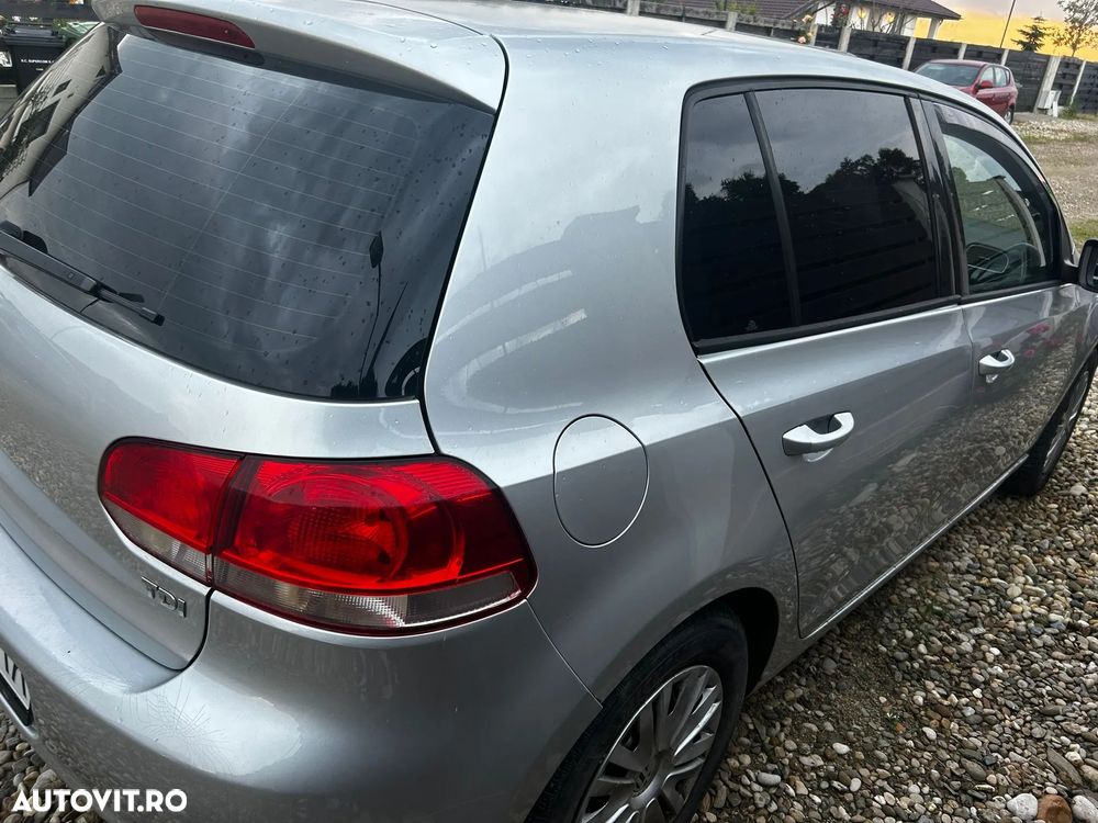 Volkswagen Golf 1.6 TDI DPF Comfortline - 5