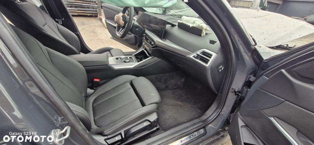 BMW Seria 3 320d Touring xDrive M Sport - 12