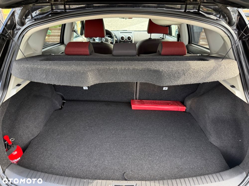 Nissan Qashqai 2.0 4 x 4 tekna - 23
