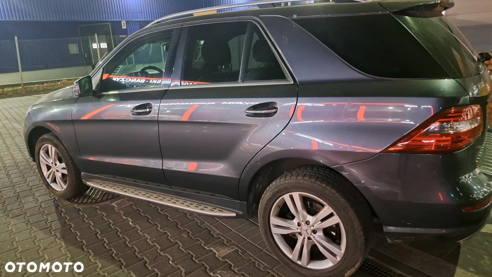 Mercedes-Benz ML 350 4MATIC BlueEFFICIENCY 7G-TRONIC Edition 1 - 17