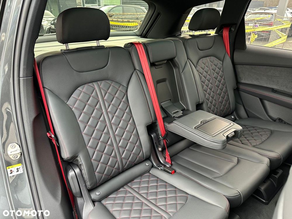 Audi Q7 - 25