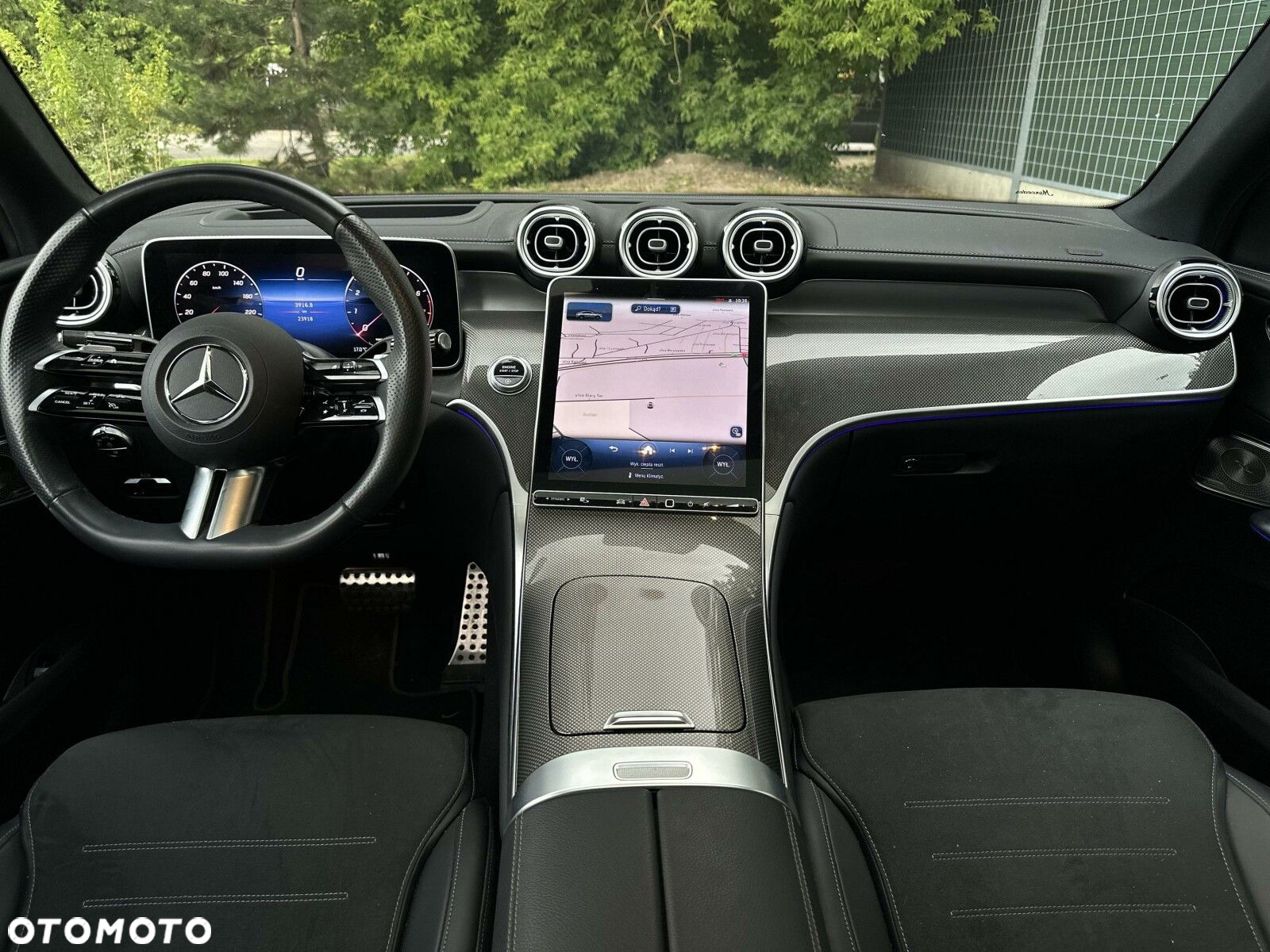 Mercedes-Benz GLC - 17