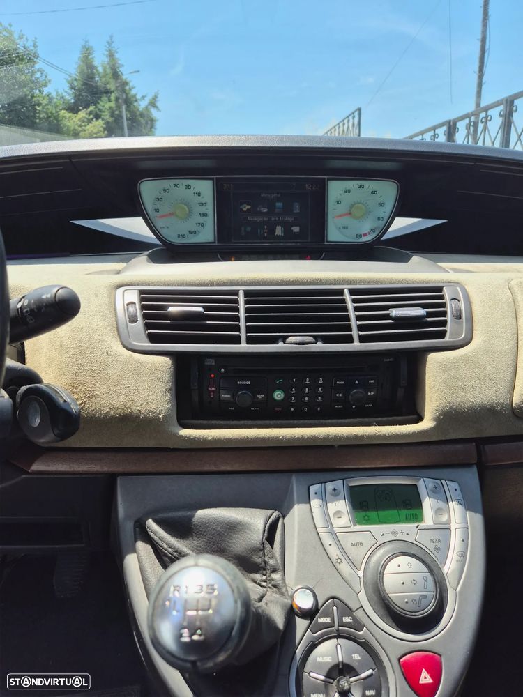 Lancia Phedra 2.2 JTD - 9