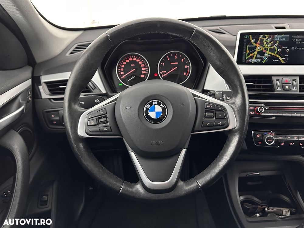 BMW X1 sDrive16d Sport Line - 9
