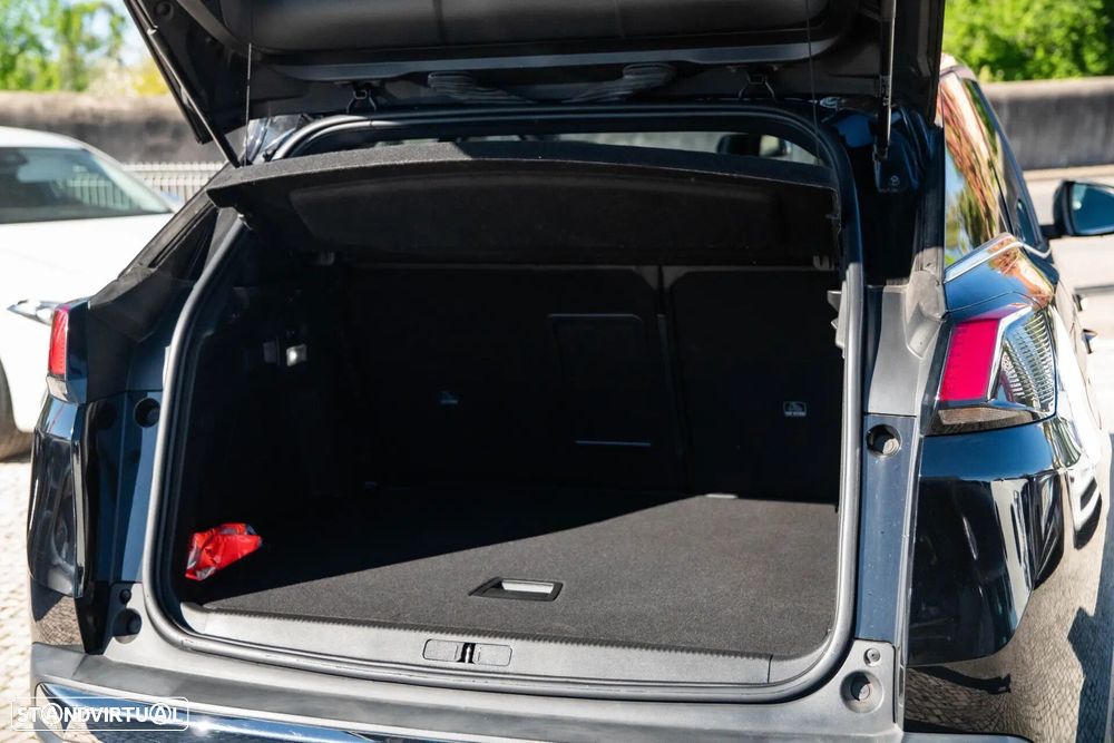 Peugeot 3008 1.5 BlueHDi GT Line EAT8 - 32