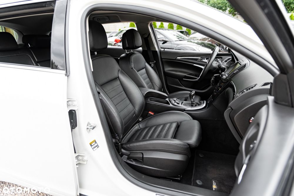 Opel Insignia 1.6 T Cosmo S&S - 28
