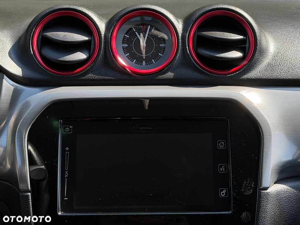 Suzuki Vitara 1.4 Boosterjet Premium 4WD - 25