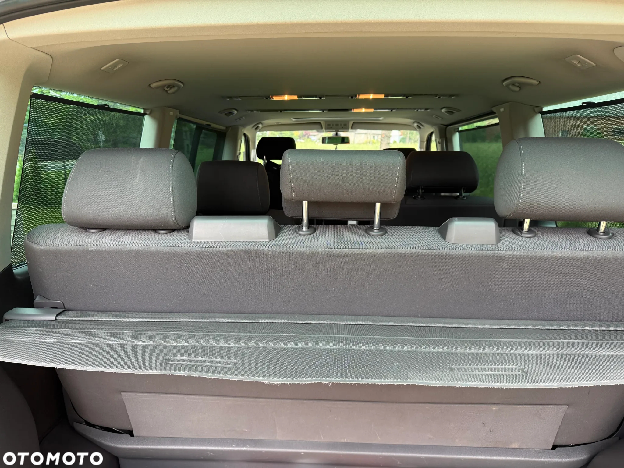 Volkswagen Multivan - 17