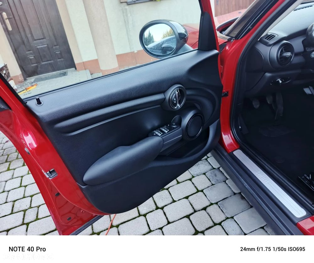 MINI Cooper Standard - 32