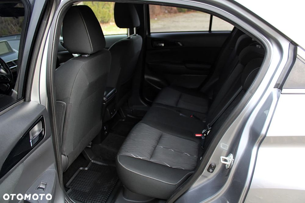 Mitsubishi Eclipse Cross - 14