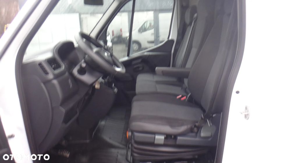 Renault Master - 10