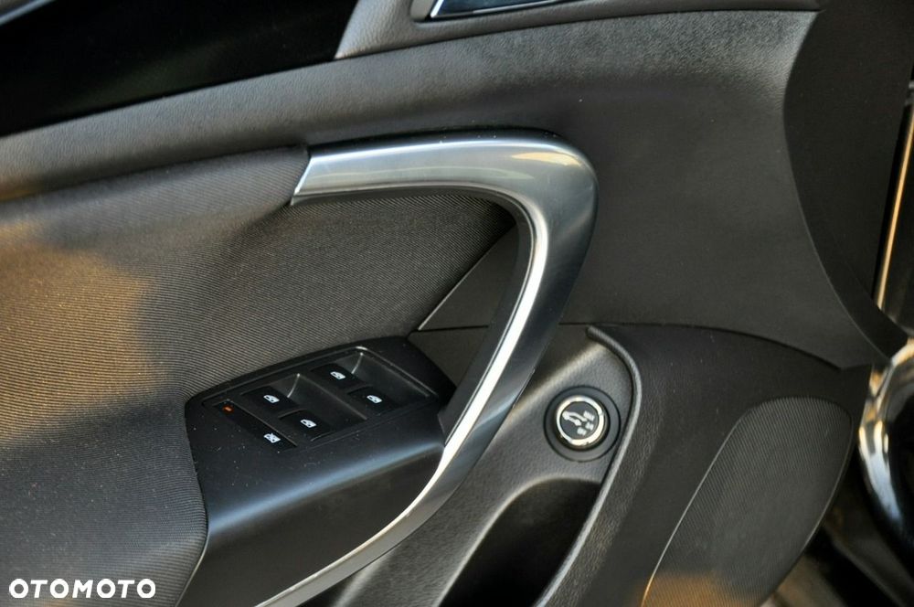Opel Insignia - 36