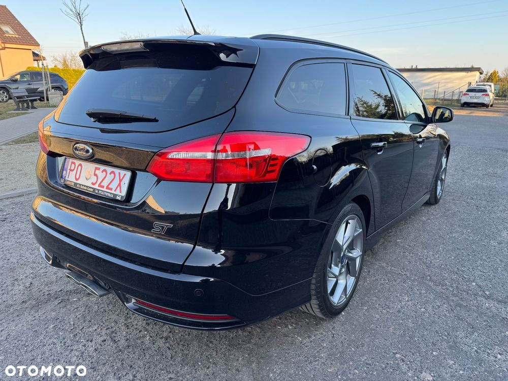 Ford Focus 2.0 TDCi ST PowerShift - 4