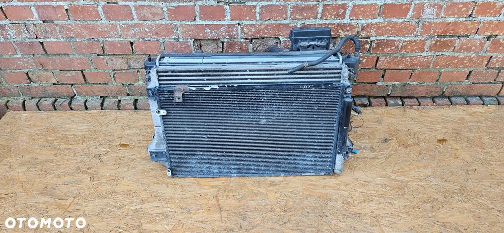 TOYOTA COROLLA VERSO II 2 2.2 D-CAT 177 KM 2ADFHV komplet chłodnic z wentylatorem chłodnica wody klimatyzacji wentylator chłodnicy - 1