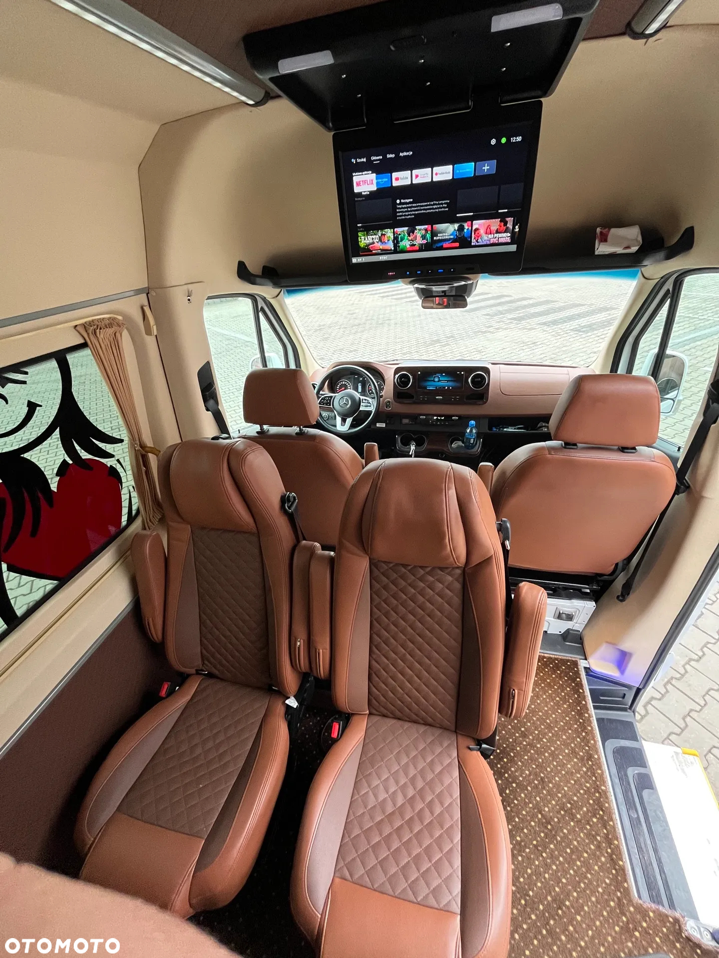 Mercedes-Benz Sprinter - 10