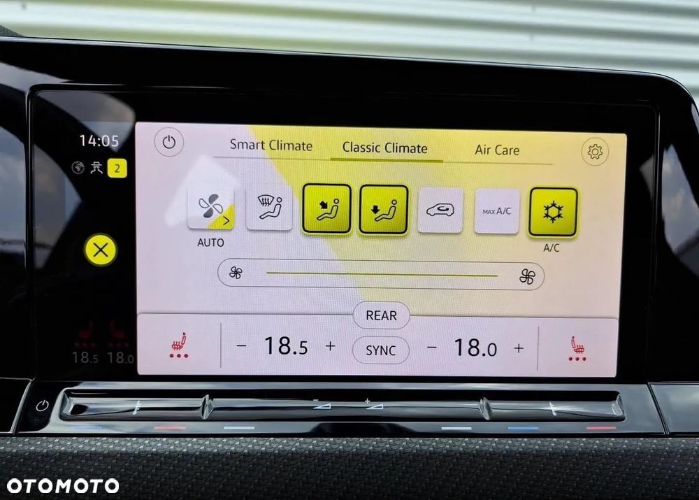 Volkswagen Golf 1.5 eTSI EVO R-Line DSG - 8